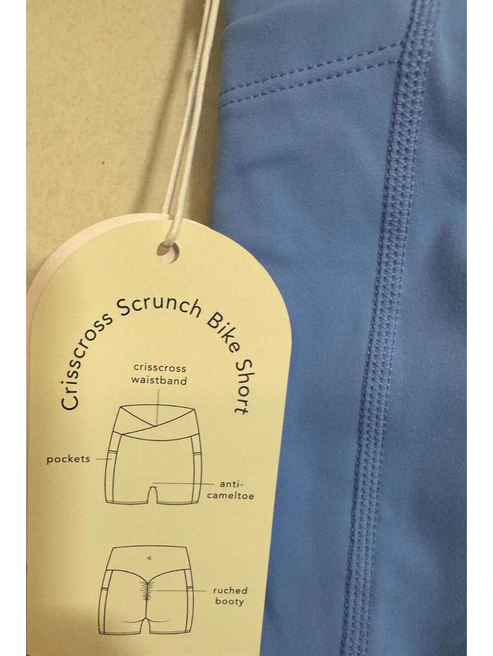 Blogilates Cool Blue Crisscross Scrunch Bike Short, Large, NWT - Picture 4 of 4
